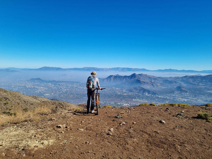 ¡Escapadas de un Día Sin Estrés! Descubre los Alrededores de Santiago con Snacks de Frutas Liofilizadas: Alivia tu Carga, Disfruta Más.